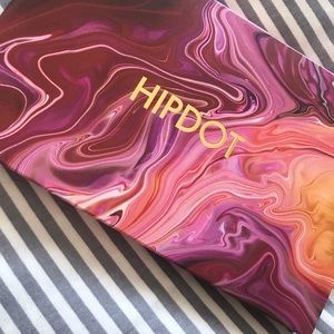 HIPDOT eyeshadow palette
